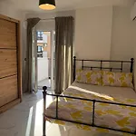 On The Apartamento